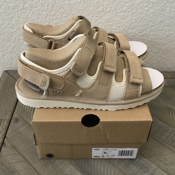 UGG Other - UGG Kids' GoldenCoast Slingback Sandal, size 6